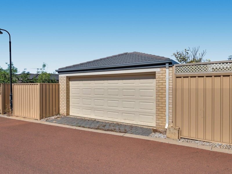 33 Silverline Bend, Bertram WA 6167
