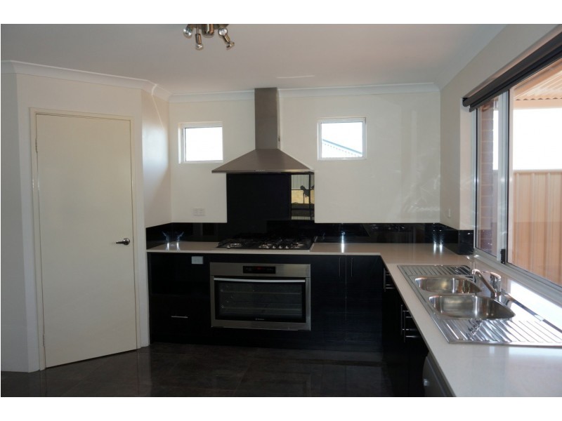 12 Upwey Street, Wellard WA 6170
