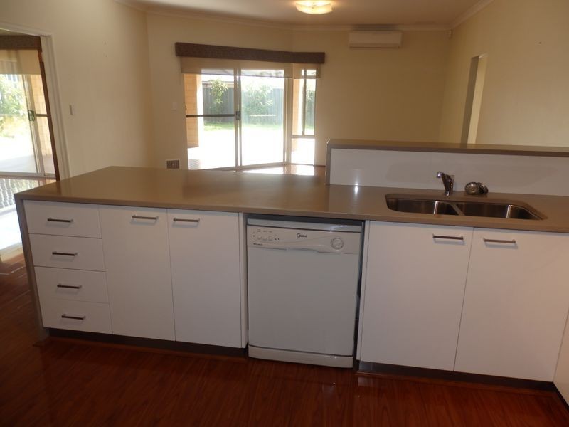 7 Claret Ash Boulevard, Baldivis WA 6171