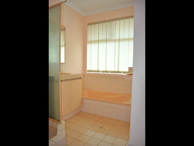 48 Dalrymple Drive, Leda WA 6170