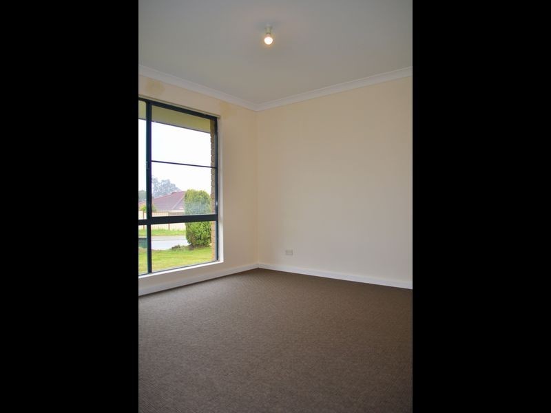 48 Dalrymple Drive, Leda WA 6170