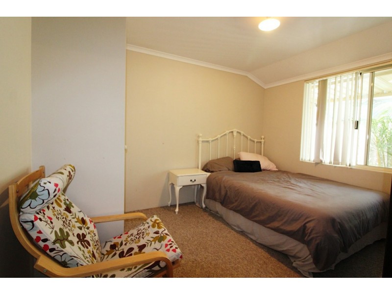 6 Stokesay Street, Orelia WA 6167