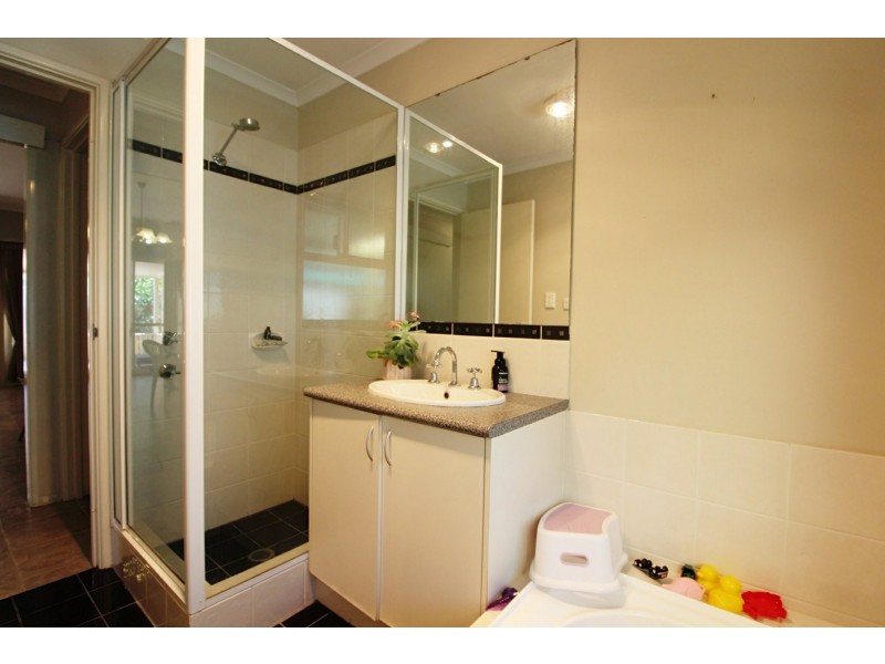 6 Stokesay Street, Orelia WA 6167