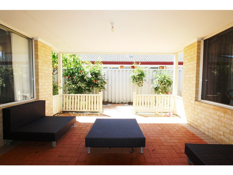 6 Stokesay Street, Orelia WA 6167