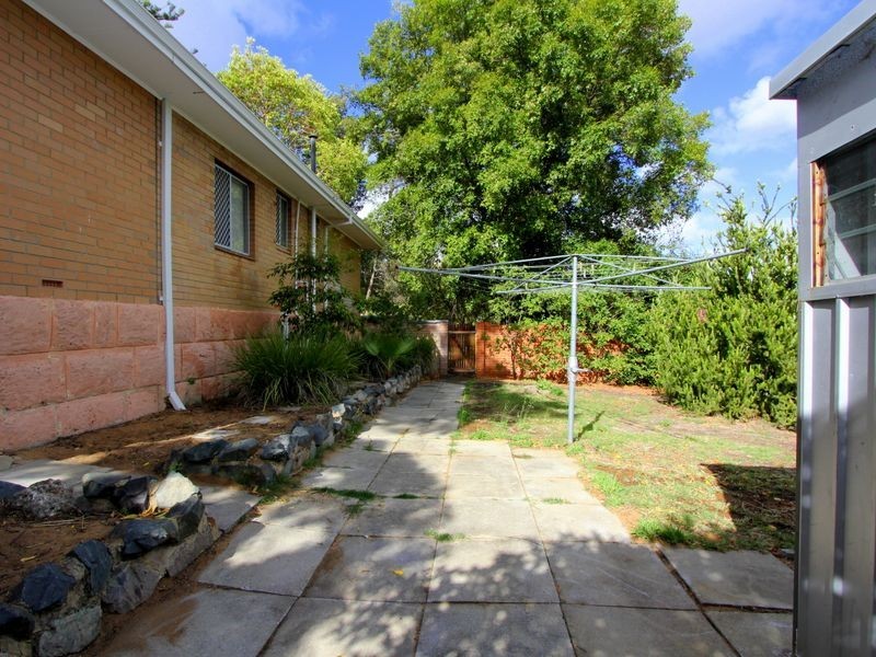 22 Heylmore Place, Medina WA 6167