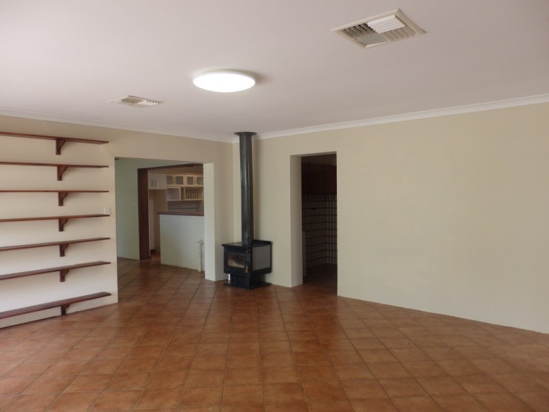 3 Hynes Way, Hamilton Hill WA 6163