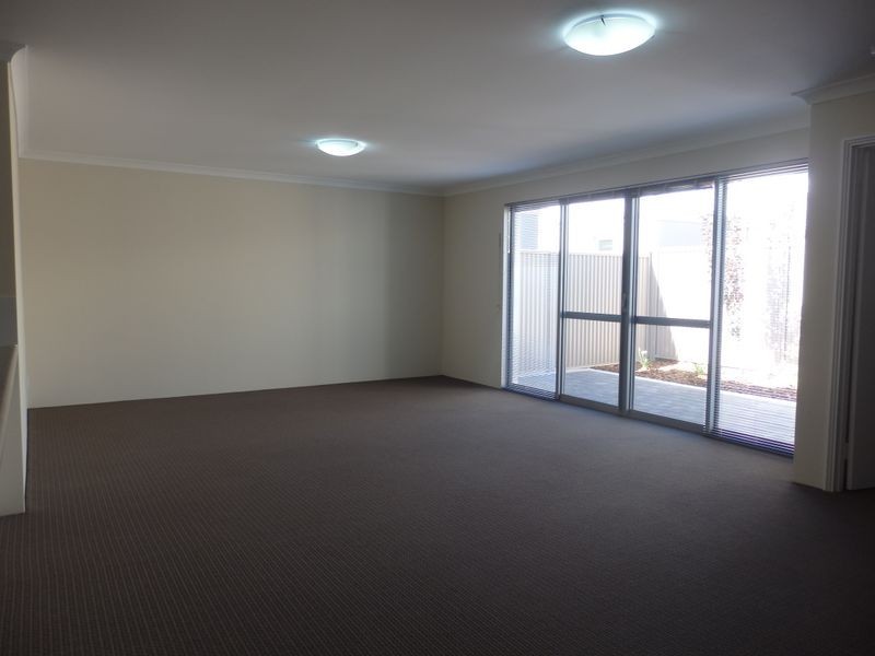 6 Clegg Road, Kwinana Town Centre WA 6167