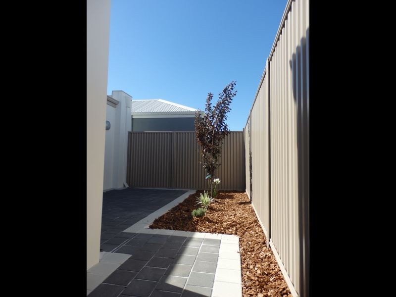 6 Clegg Road, Kwinana Town Centre WA 6167