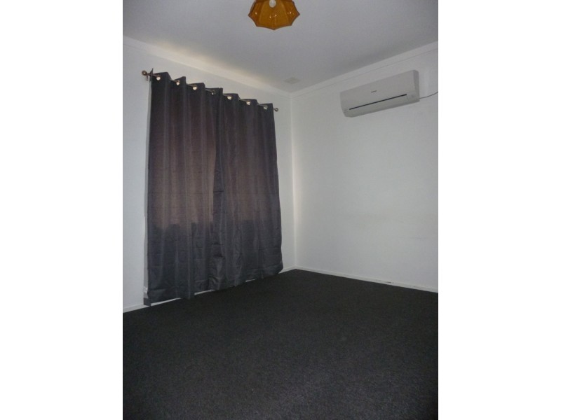 3 Canham Way, Orelia WA 6167