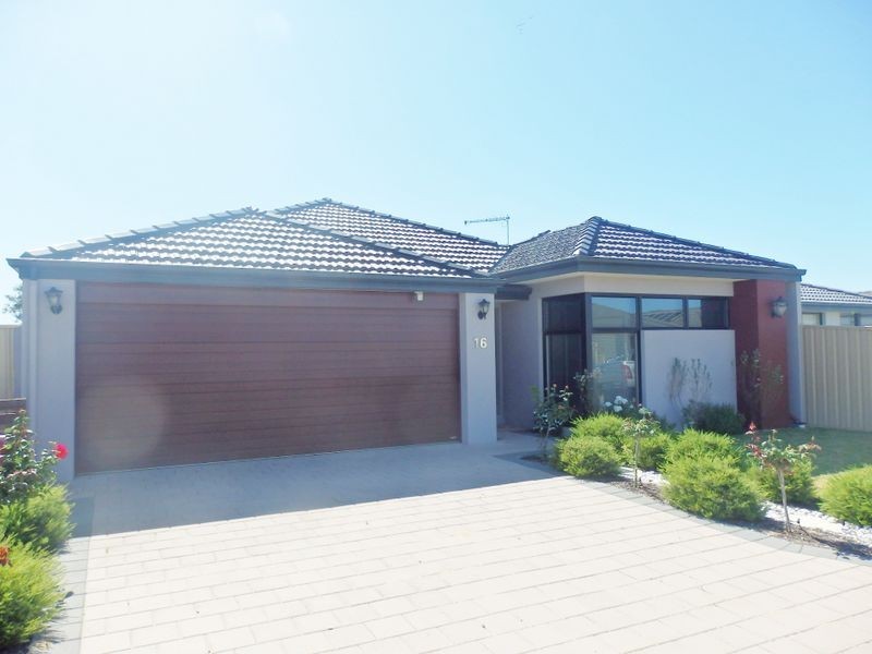 16 Corrour Bend, Bertram WA 6167