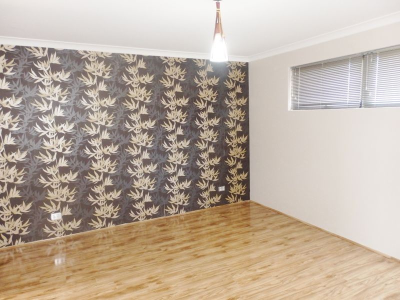 16 Corrour Bend, Bertram WA 6167