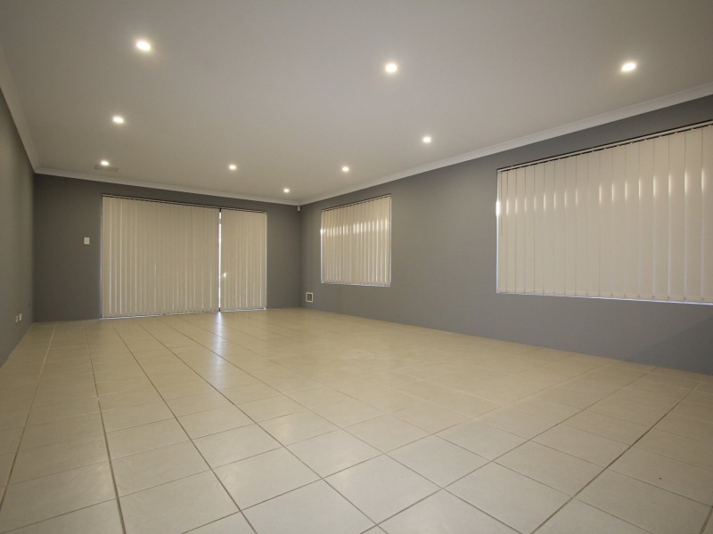 13 Stratford Road, Bertram WA 6167