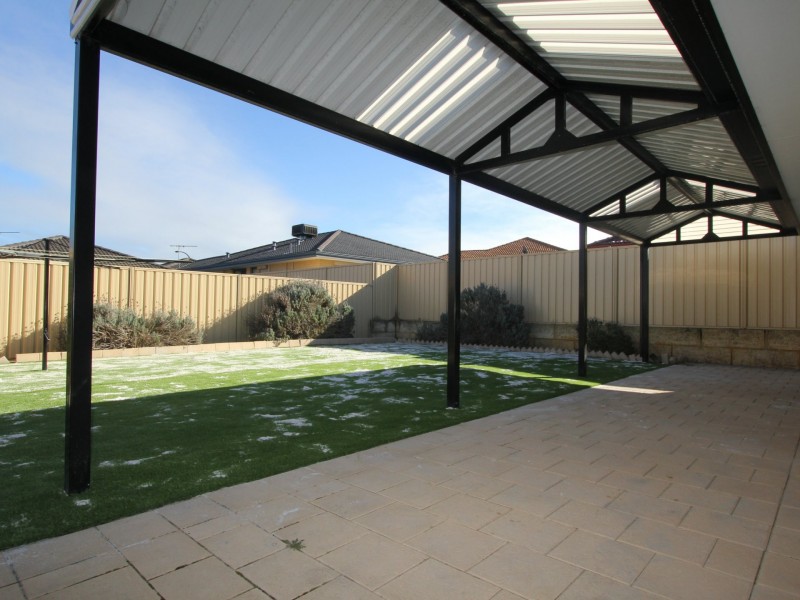 13 Stratford Road, Bertram WA 6167