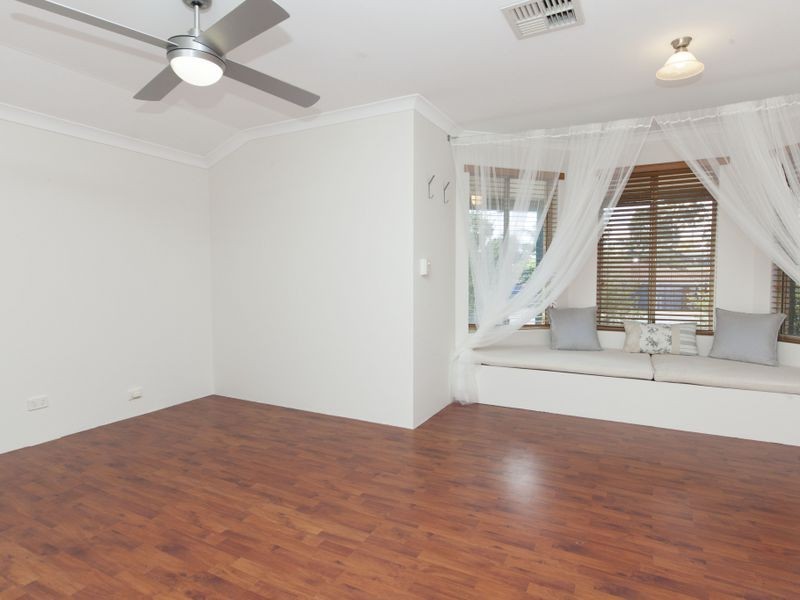 14 Stipling Gardens, Leda WA 6170