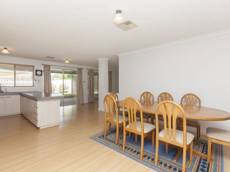 14 Stipling Gardens, Leda WA 6170