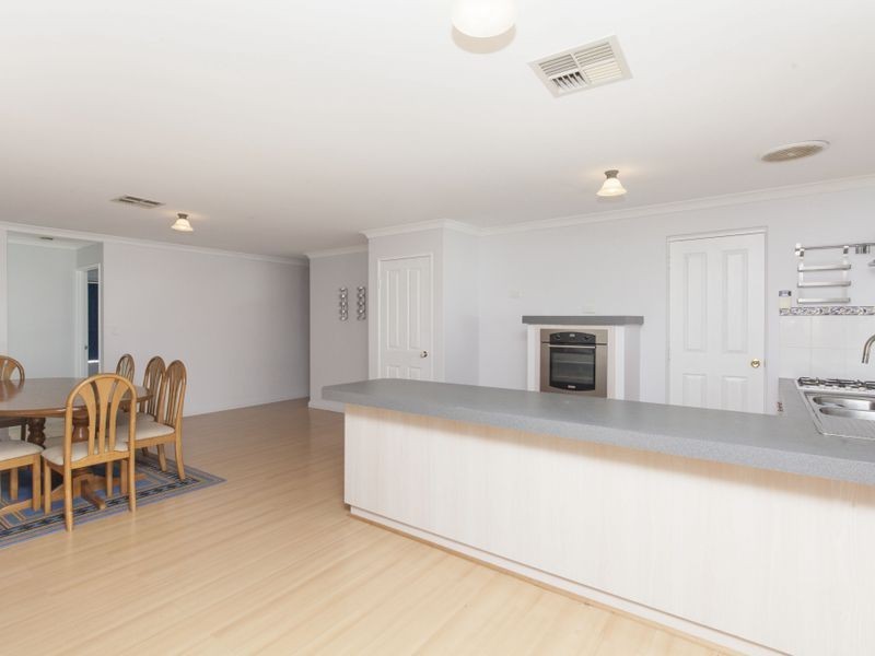 14 Stipling Gardens, Leda WA 6170