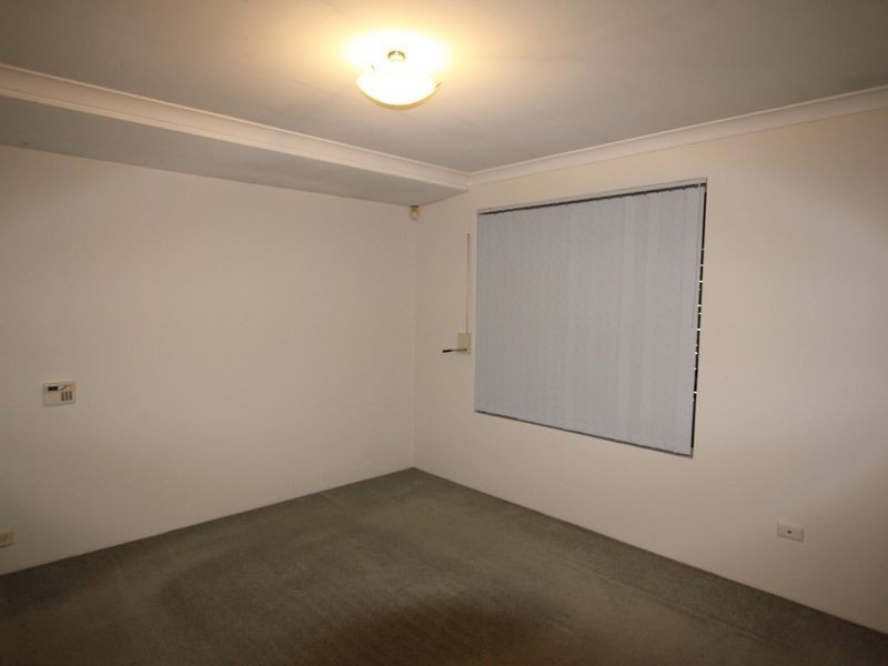 56 Nottingham Parkway, Orelia WA 6167
