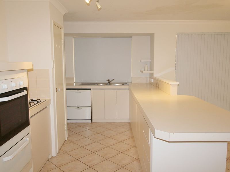 56 Nottingham Parkway, Orelia WA 6167