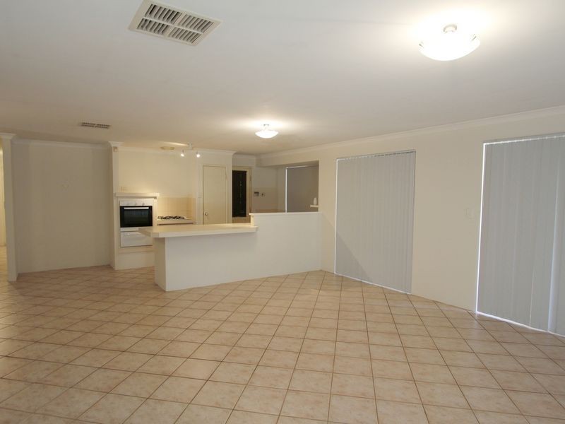 56 Nottingham Parkway, Orelia WA 6167
