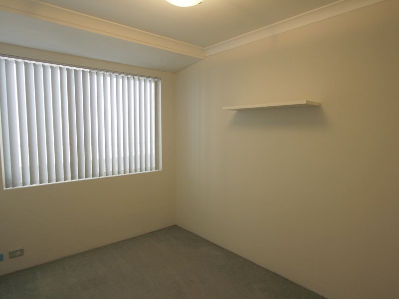 56 Nottingham Parkway, Orelia WA 6167