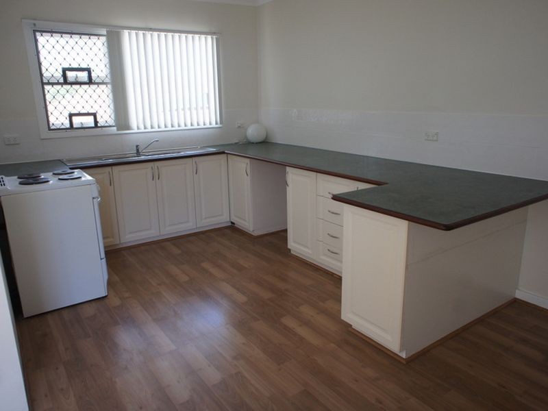 8 Wiggins Road, Orelia WA 6167