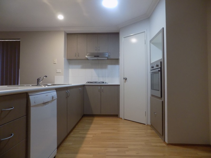 8 Camborne Approach, Bertram WA 6167