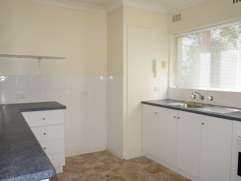 Unit 4/9 Beacham Place, Medina WA 6167