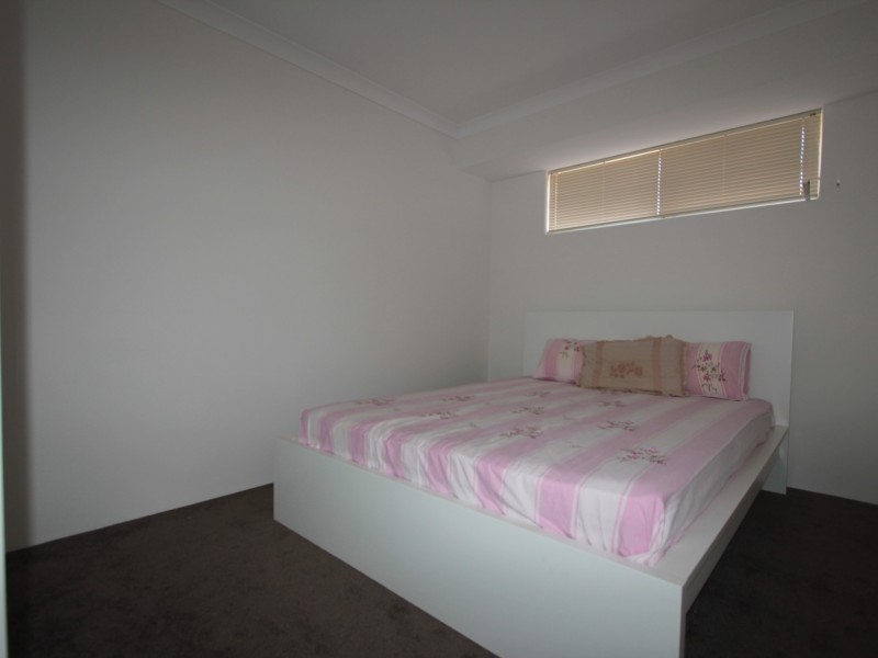 15 Finchley Way, Wellard WA 6170