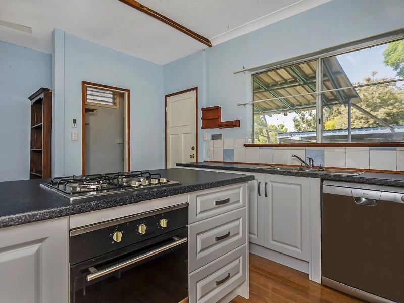 18 Ougden Way, Medina WA 6167