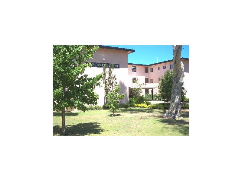 16/4 Canham Way, Orelia WA 6167