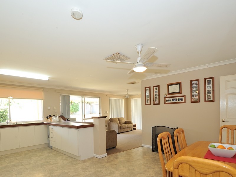 11 Murry Mews, Leda WA 6170