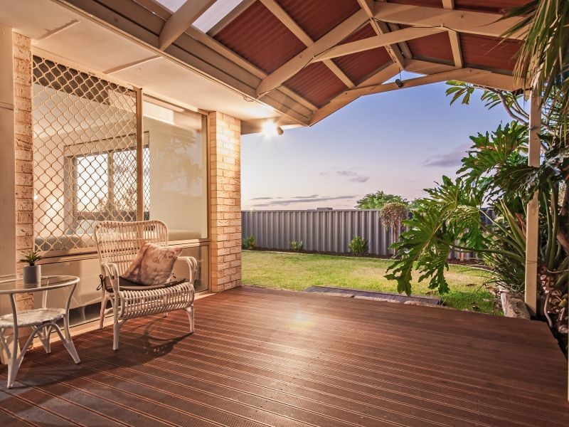 6 Holyrood Close, Orelia WA 6167