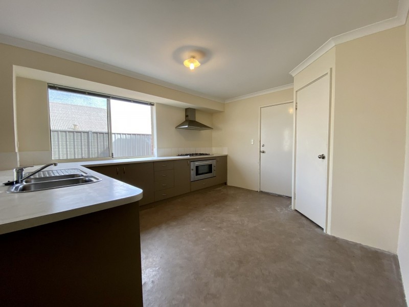 7 Greenstead Way, Wellard WA 6170