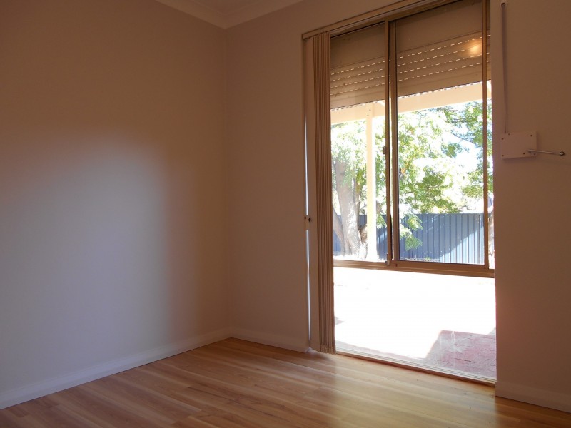 13 Skottowe Parkway, Parmelia WA 6167