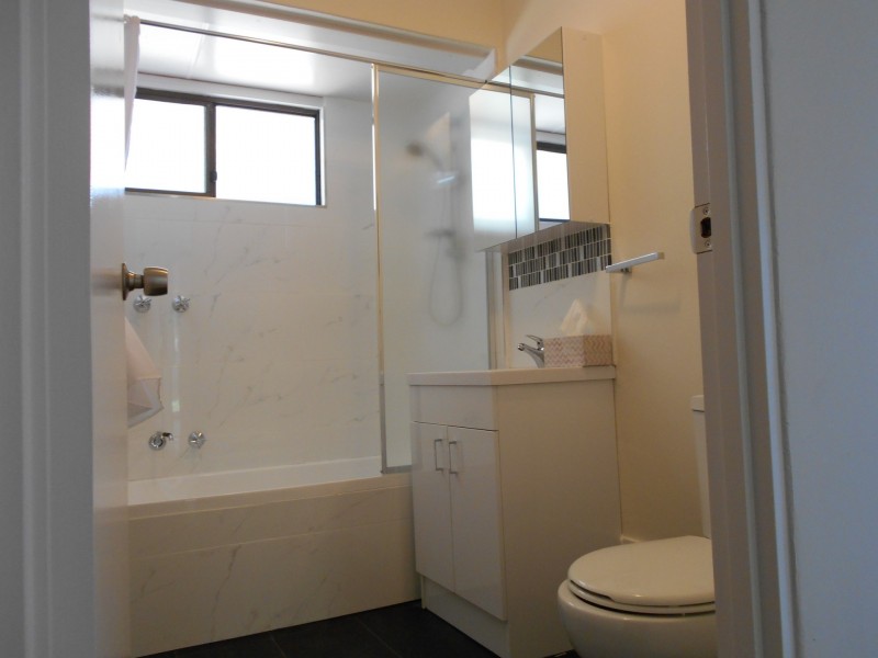 13 Skottowe Parkway, Parmelia WA 6167