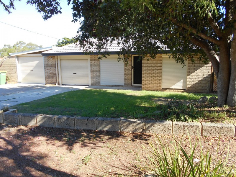 13 Skottowe Parkway, Parmelia WA 6167