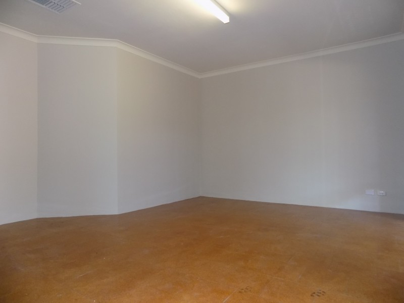 13 Tuart Place, Yangebup WA 6164
