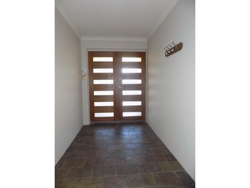 13 Tuart Place, Yangebup WA 6164