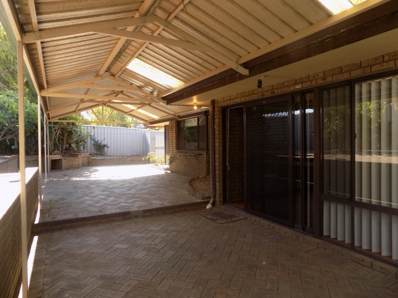 13 Tuart Place, Yangebup WA 6164