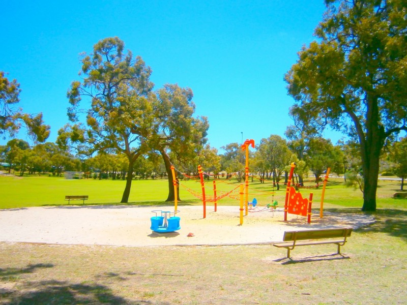 Unit 18/54 Christmas Avenue, Orelia WA 6167