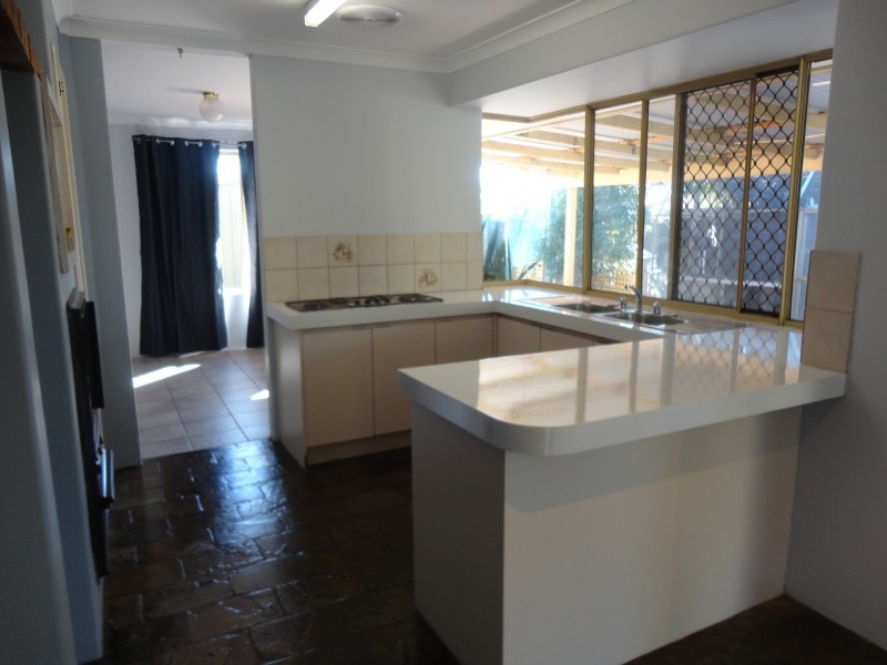 39 Parkway Gardens, Parmelia WA 6167