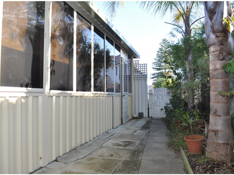 1/53 Second Avenue, Shoalwater WA 6169