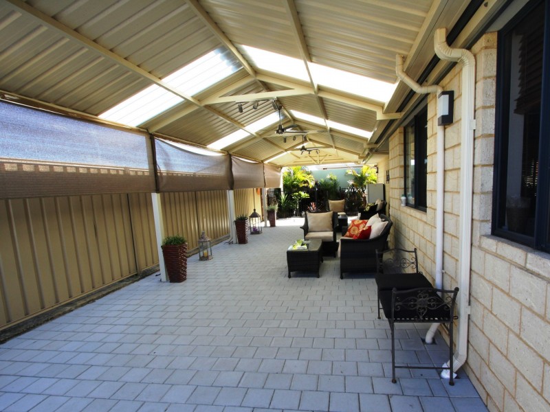 5 Featherstone Road, Orelia WA 6167