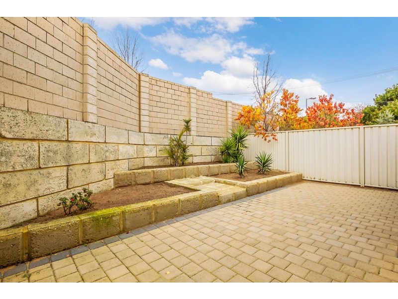 11/30 Kenton Way, Calista WA 6167