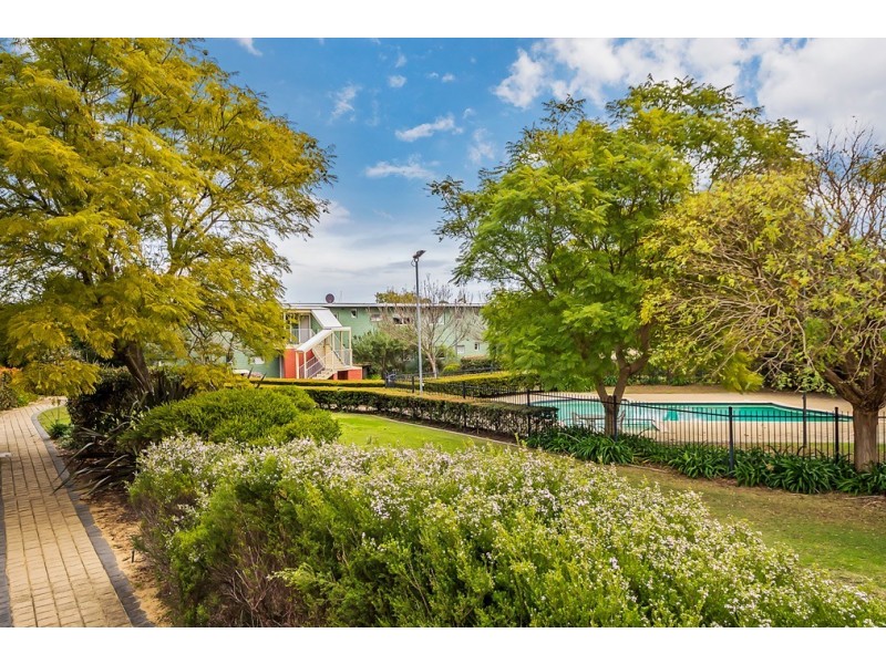 11/30 Kenton Way, Calista WA 6167