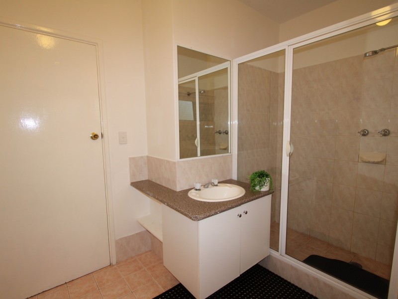 1/9 Beacham Place, Medina WA 6167