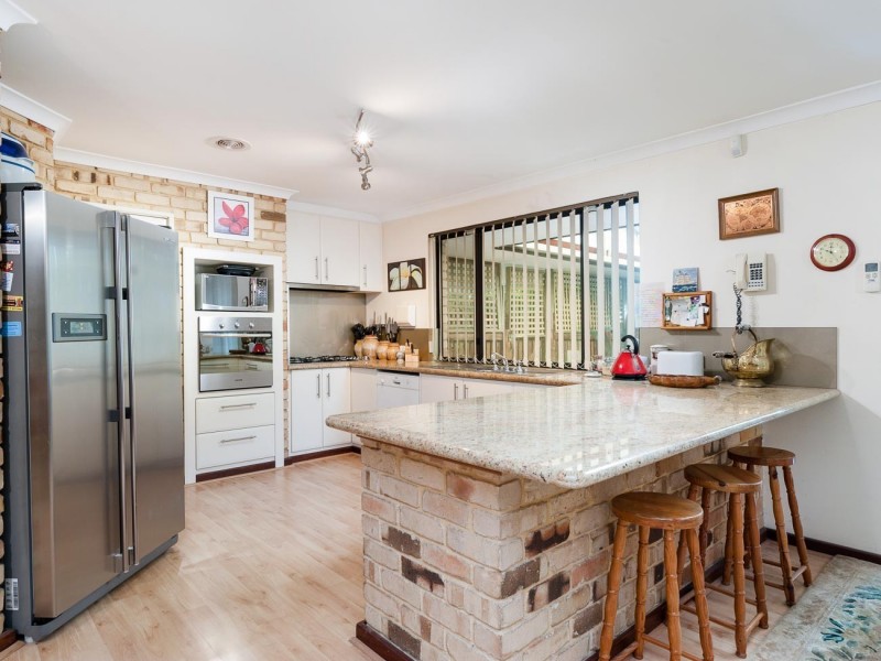 20 Judges Gardens, Leda WA 6170