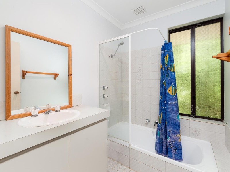 20 Judges Gardens, Leda WA 6170