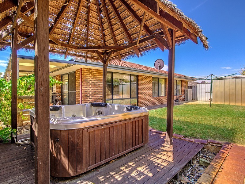7 Nunney Road, Orelia WA 6167