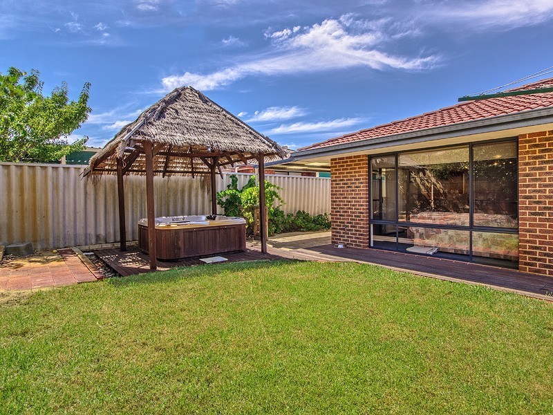 7 Nunney Road, Orelia WA 6167